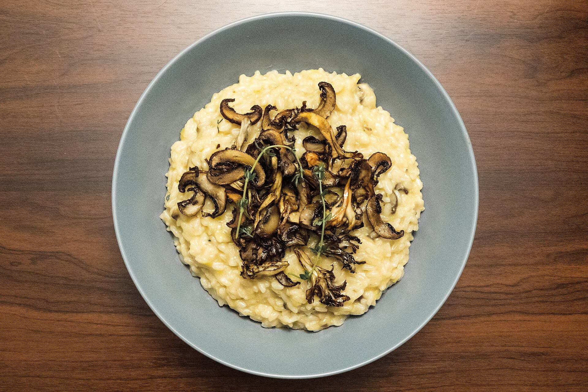 Orge perlé crémeux, pleurotes et purée de noisette